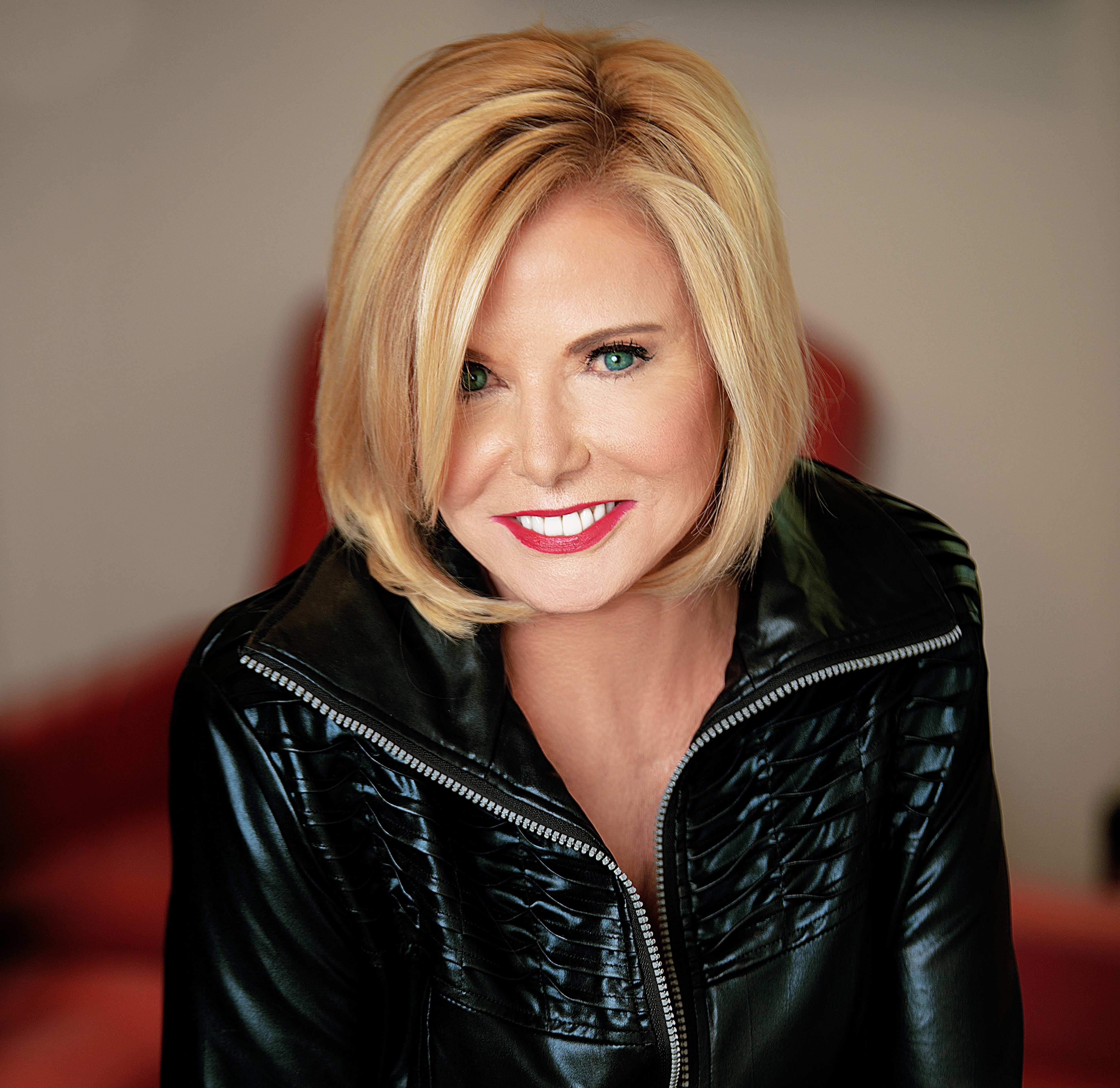 LAURA-TATE-HI-RES-PIC-2 – IndiePulse Music Magazine